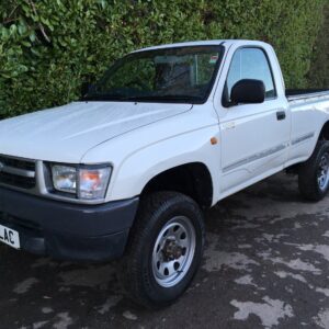 Toyota Hilux 4x4 single cab